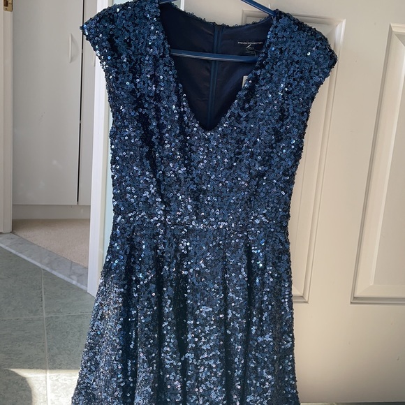 NWT French Connection Sequin Dress - Picture 7 of 10